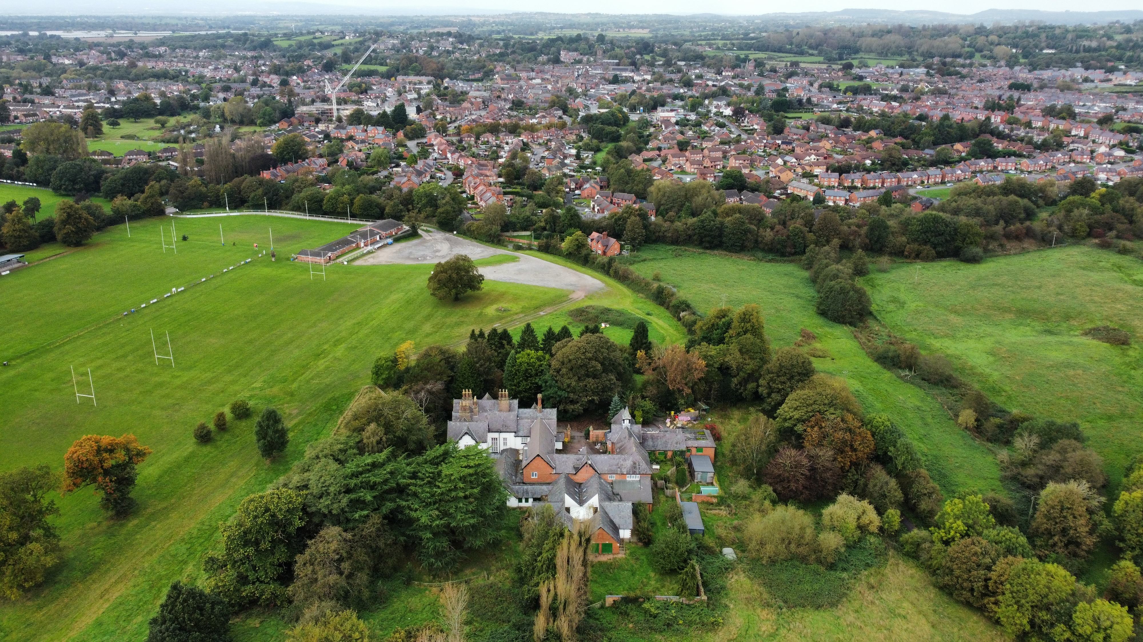 Edgeley House